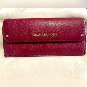 Michael Kors Wallet || Maroon